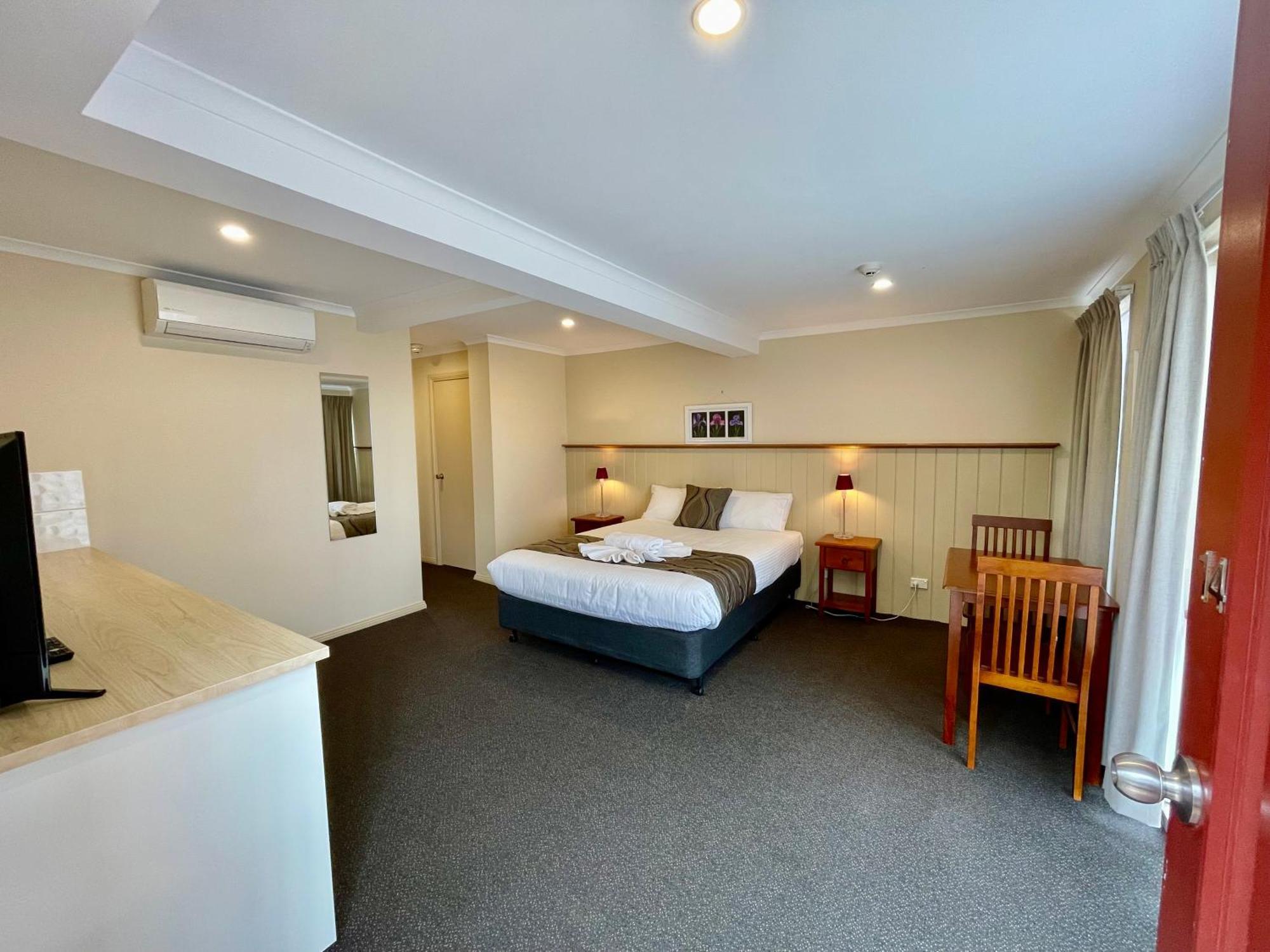 עדן Heritage House Motel & Units מראה חיצוני תמונה